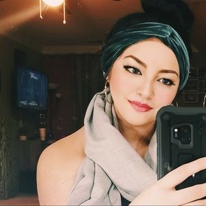 Meet your Posher, Elisa